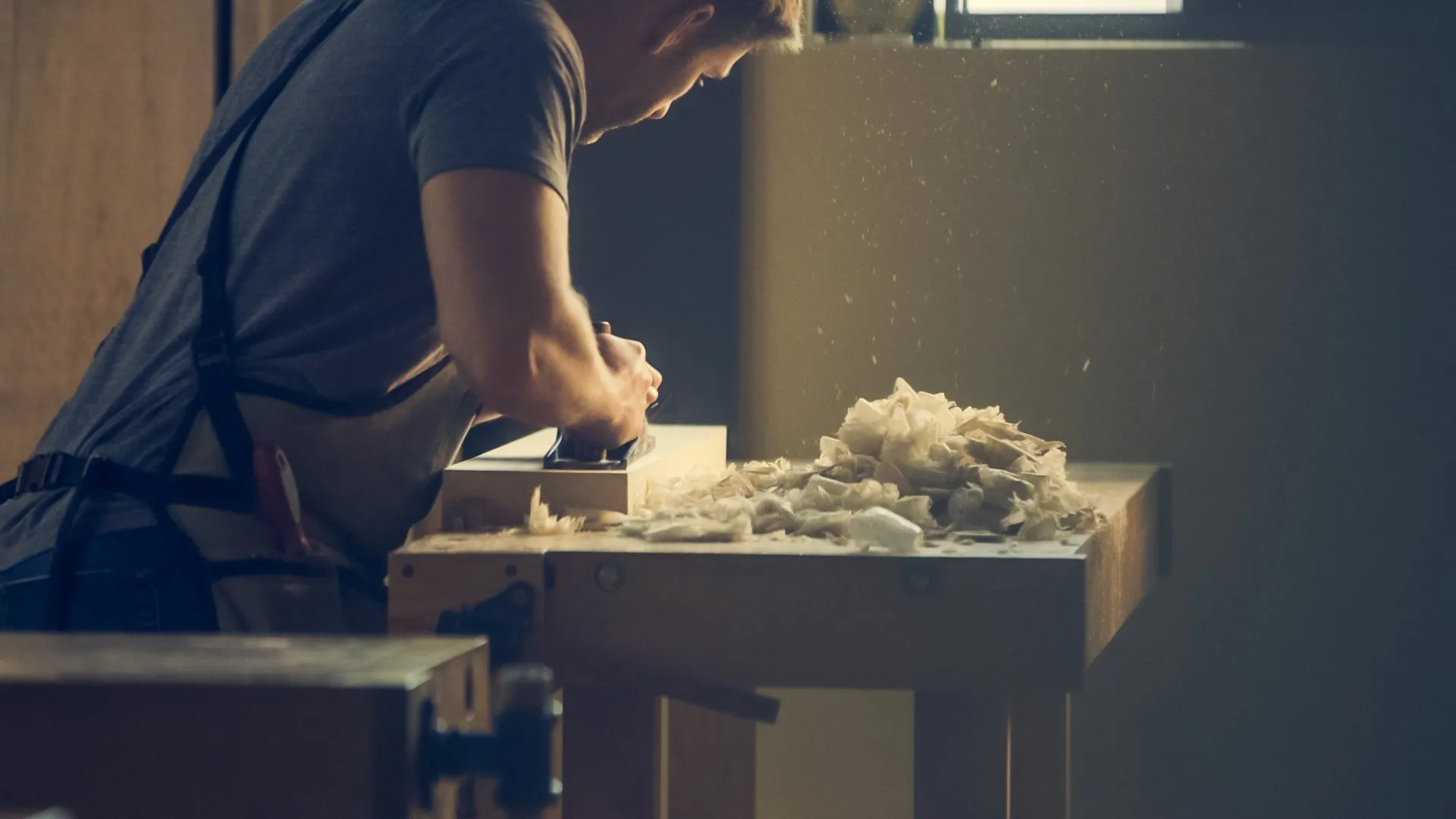 Cucine che esaltano la bellezza del legno