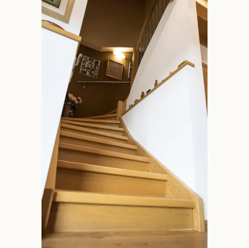 Realizzazione Scale su Misura in Legno Belluno