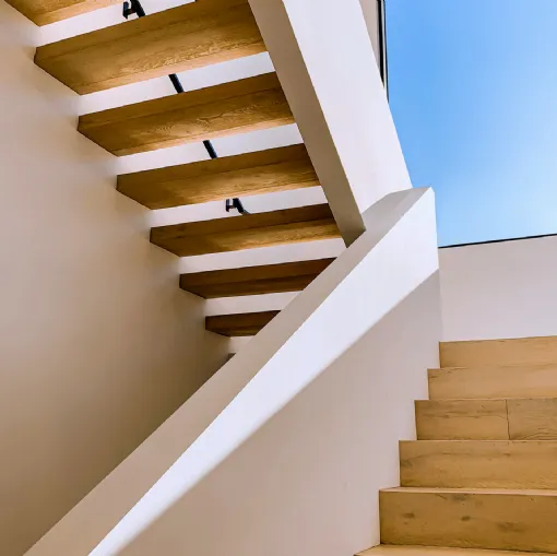 Realizzazione Scale su Misura in Legno Belluno
