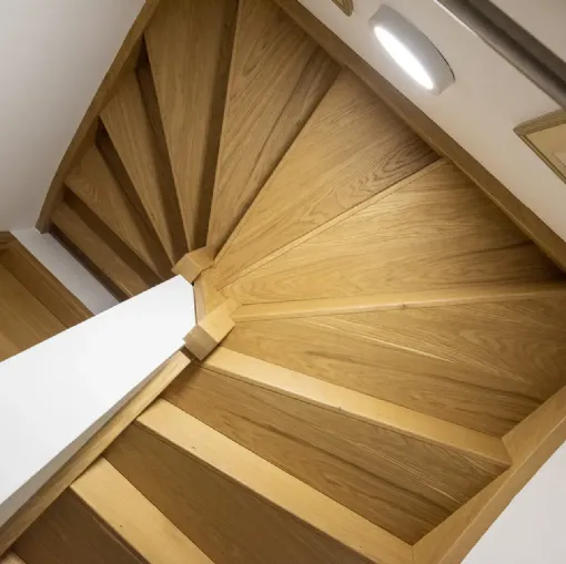 Realizzazione Scale su Misura in Legno Belluno